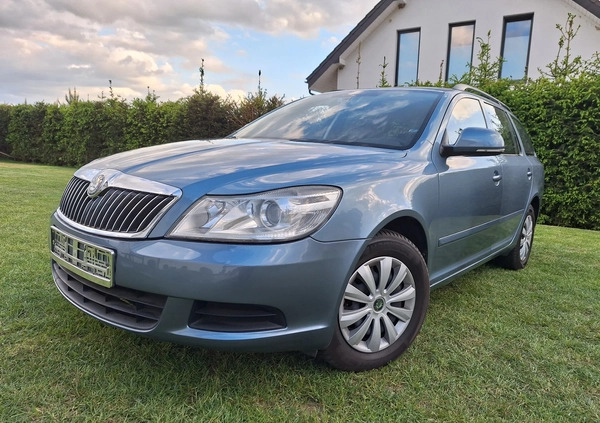 Skoda Octavia cena 19900 przebieg: 218000, rok produkcji 2011 z Nowa Ruda małe 407